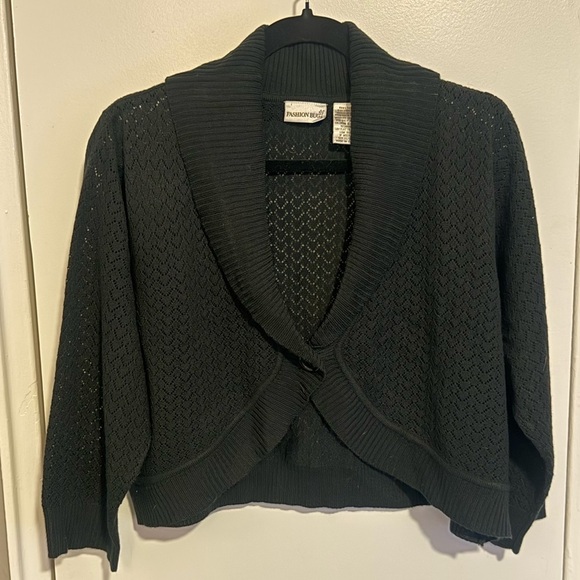 Fashion Bug Sweaters - Fashion Bug Black Cropped Knit Shrug Bolero Cardigan Size 2X/3X